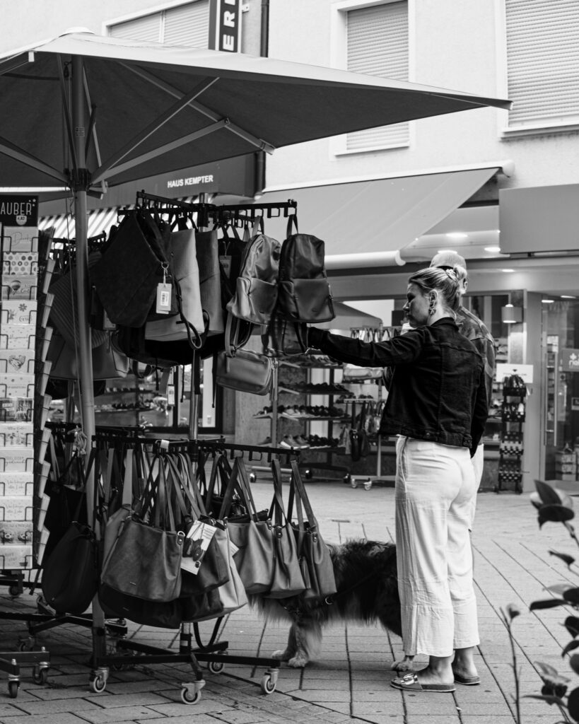 shopping vibes after the rain