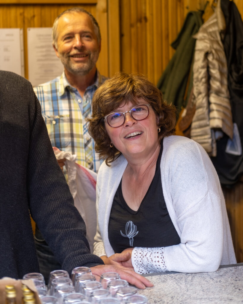 Bild 3136 Bärenfang bei den Imkern