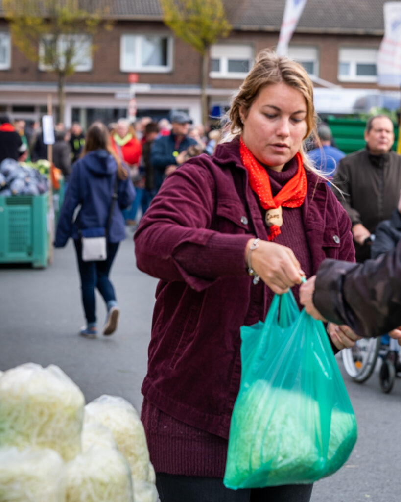 Bild 5911 | frisch gehobelter Weißkohl direkt mitnehmen