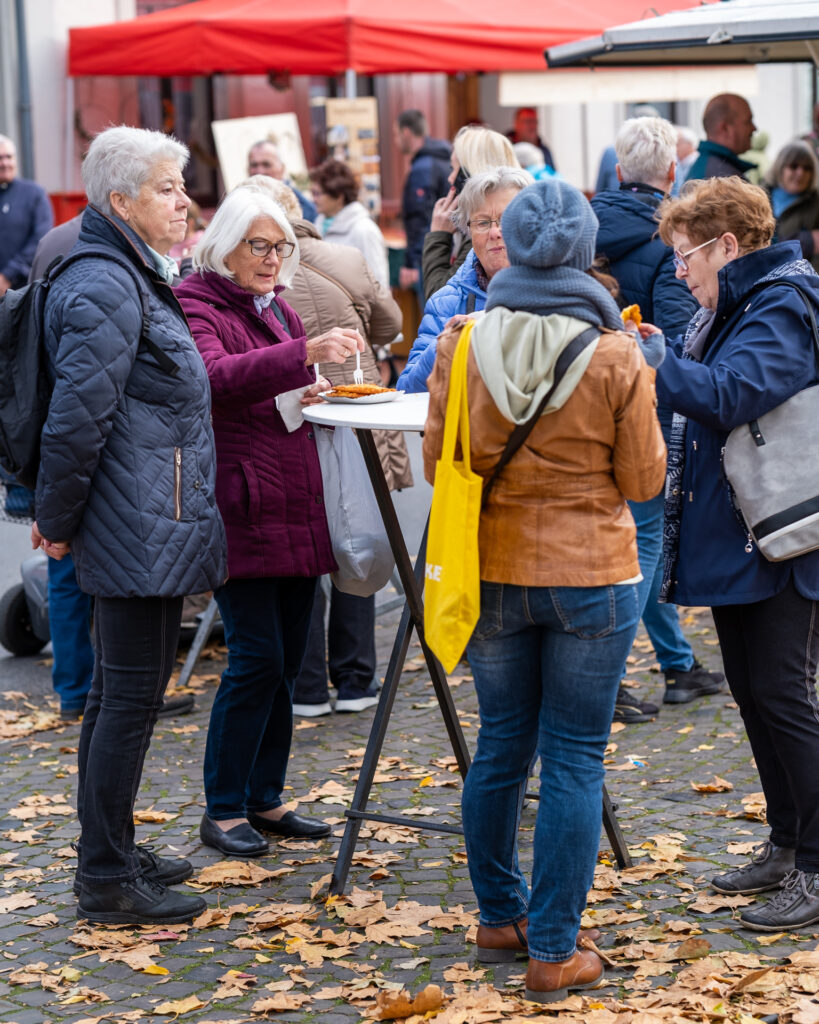 Bild 6047 | Kartoffelpuffer auf dem Kappesmarkt
