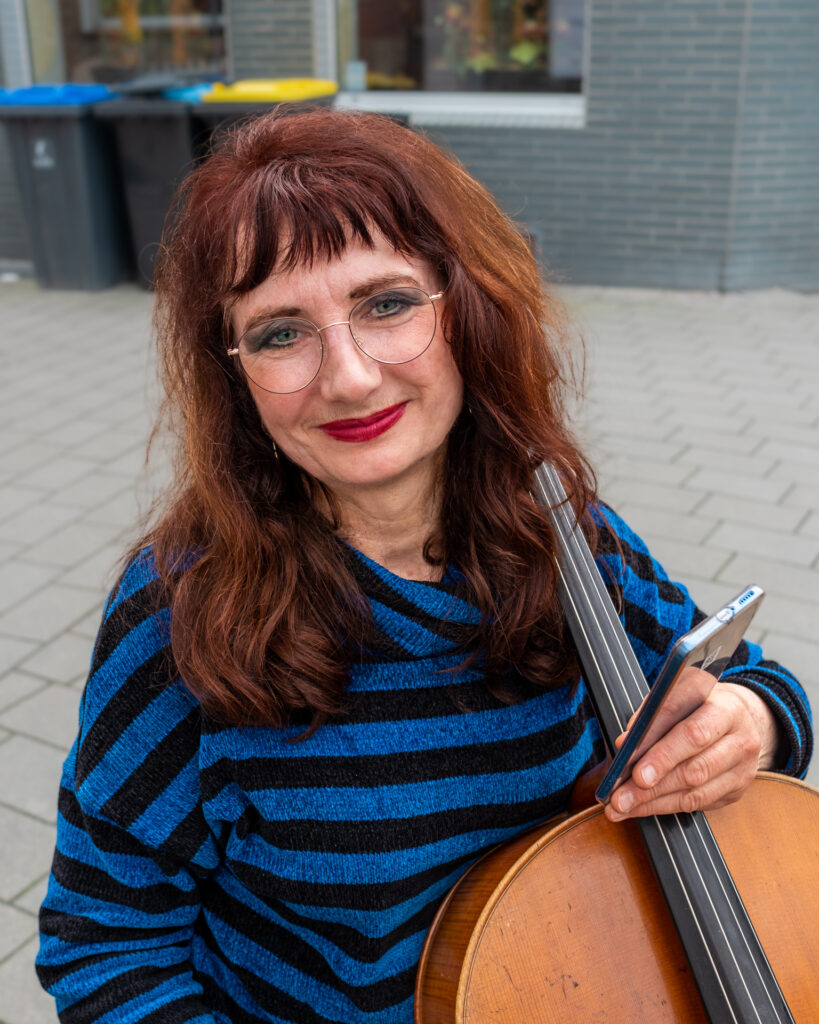 Bild 57036 | Ukrainische Cellistin in Wesel