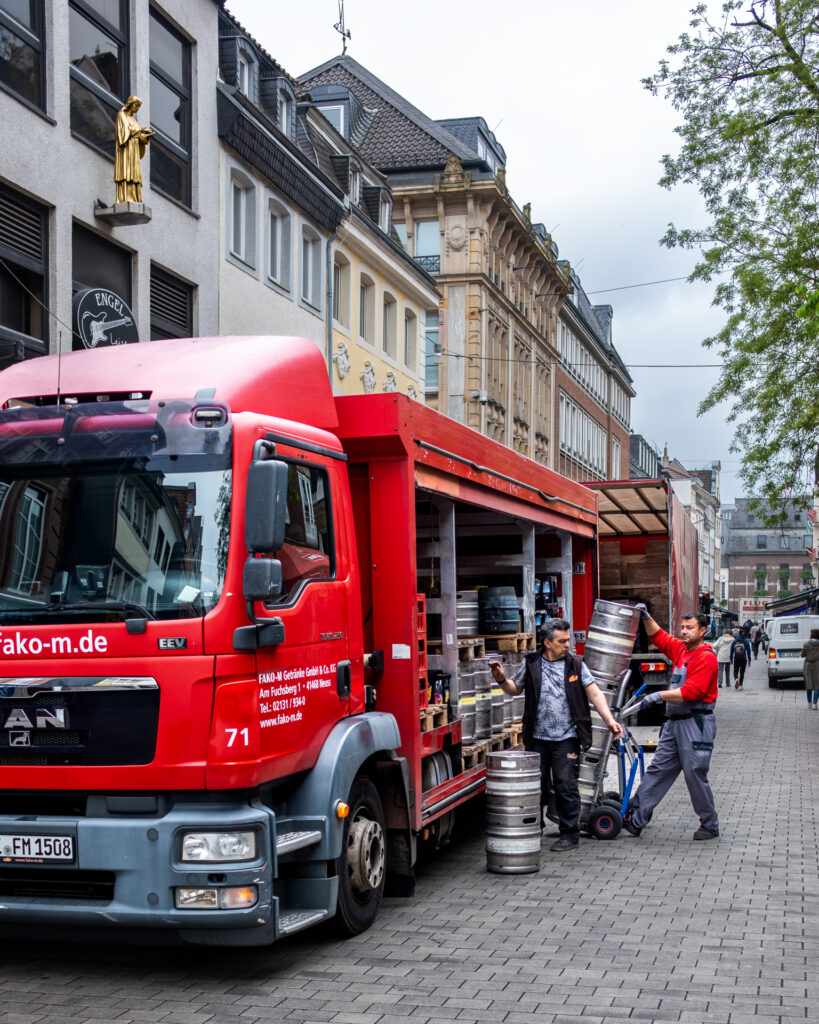 Bild 50772 | Nachschub um 11 beim Engel in Düsseldorf