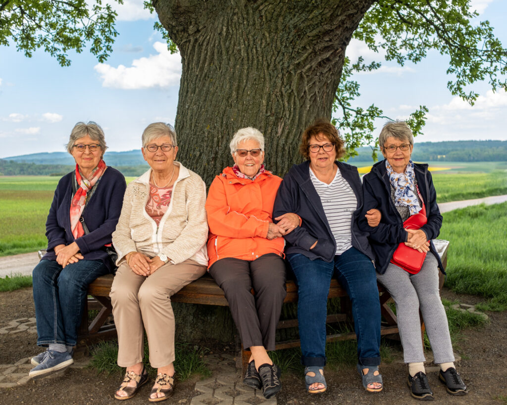 Bild 51457 | Cousinentreffen an der Friedenseiche Hombressen in Nordhessen
